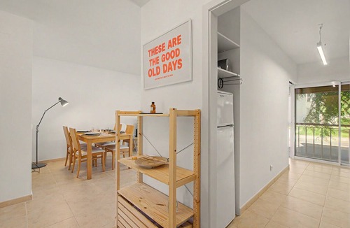 Cabanas House | Sunny 2-Bedroom Apartment in a Gated Community with Pool, 5 Minutes from the Beach