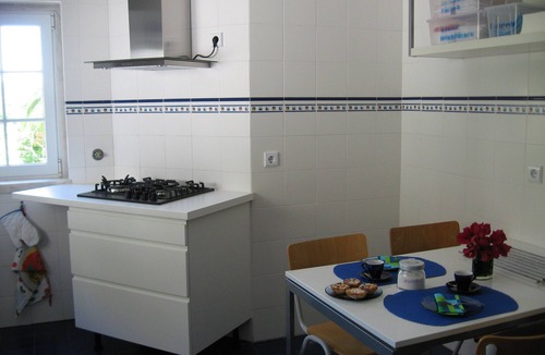 Loures Apartment | Sunny apartment with priv. Pool, Greater Lisbon. Familyfriendly.