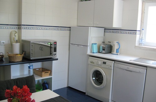 Loures Apartment | Sunny apartment with priv. Pool, Greater Lisbon. Familyfriendly.