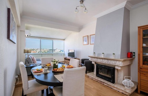 Estoril Apartment | Sunny Monte Estoril
