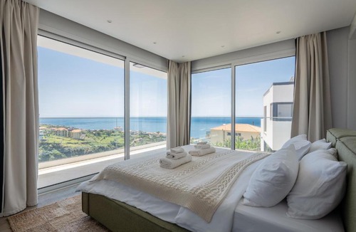 Estreito da Calheta Villa | Sunny Ocean View Villa - Calma