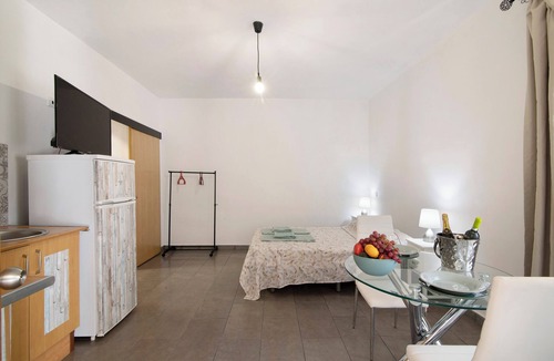 Patroves Apartment | Sunny Studio Albufeira Galé