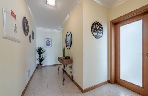 Praia da Rocha Apartment | Sunnyside Suite-Portimão (Great beaches & Nearby Golfing)