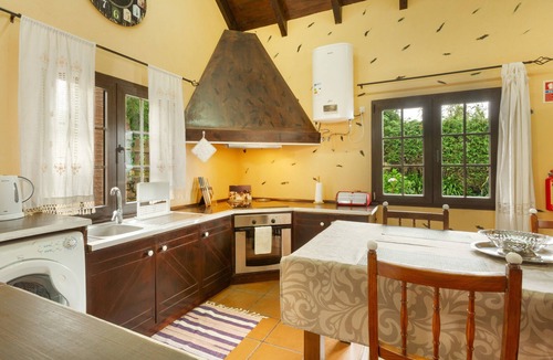 Sao Jorge Apartment | Sunset Village B Apartment with Sea View, Wi-Fi and Air Conditioning