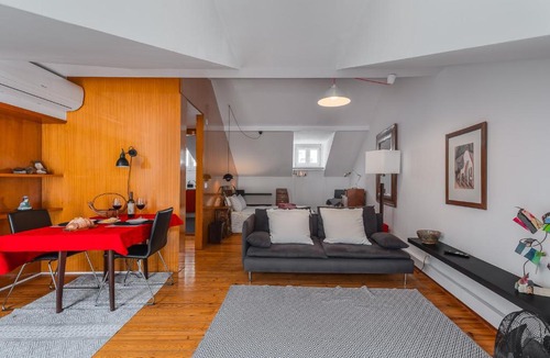 Santos Apartment | Sunshine Madragoa