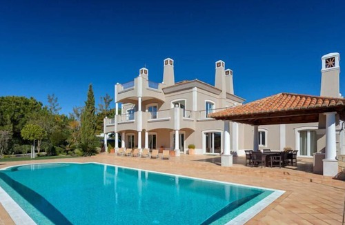 Quinta do Lago Villa | Superbly located 5 bedroom villa Quinta do Lago A314 - Almancil, Algarve