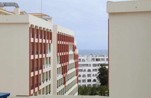 Alporchinhos Apartment | T1 Quinta das Palmeiras 2.3 3ºB