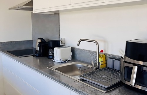 Lourinha Apartment | 'T2 Peace House Lourinhã' Apartment with Shared Pool, Terrace and Wi-Fi