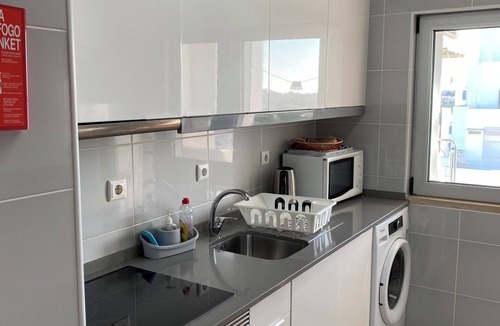 Montechoro Condo | T2 with air conditioning in the center of Albufeira, 5 minutes from S. Eulália beach
