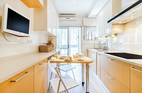 Lumiar Apartment | Telheiras Classic Retreat