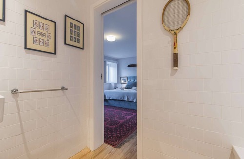 Lisbon Old Town Apartment | Tennis Room - Clean & Safe