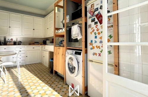 Sao Joao de Deus Apartment | That Place for U - Vintage Deluxe Suite