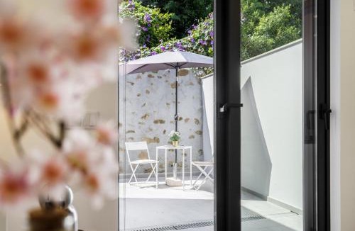 Braga Apartment | The Archway Studio by Minhos Guest