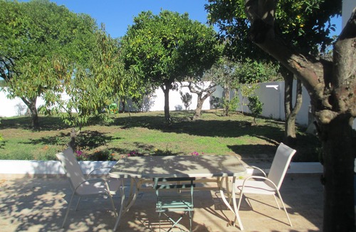 Paco House | The Blue House Coimbrao: a single-story home with a private pool and hot tub.