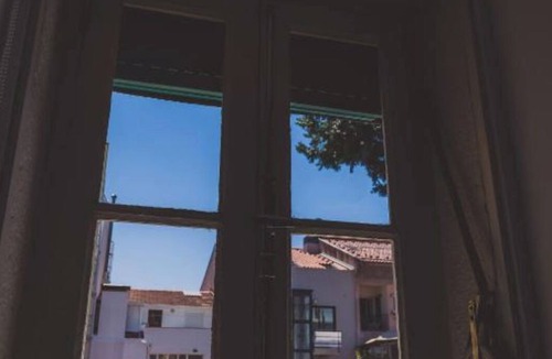 Santo Condestavel Apartment | The House from the Garden to the Star I