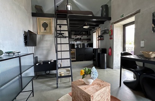 Tabua House | THE L Lodge, Ocean View Private Garden Cottage