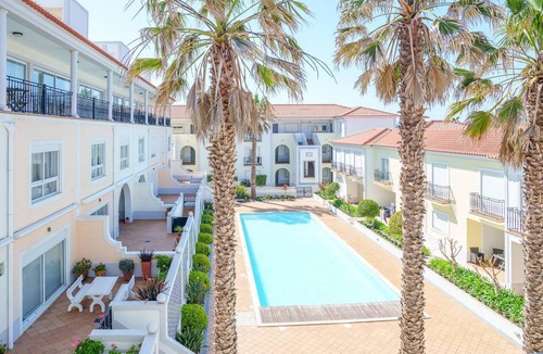 Praia del Rei Apartment | The Lazy Sunbathers, sea view and pool