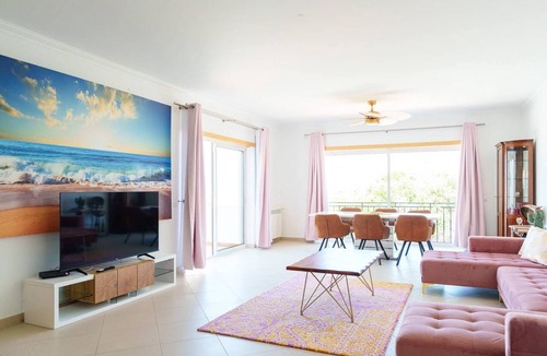 Praia del Rei Apartment | The Lazy Sunbathers, sea view and pool