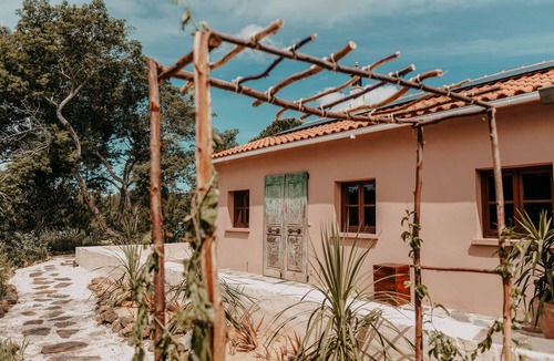 Cerca dos Pomares House | The Lemon Lodge - Ziggurat Suite