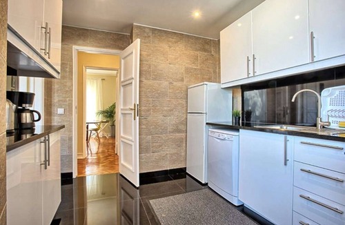 Sao Jorge de Arroios Apartment | The location is very convenient for tourist.