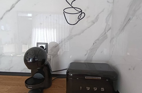 Aguiar da Beira House | Tiny Home 'Refúgio D'Aguiar' with Mountain View, Wi-Fi, and Air Conditioning
