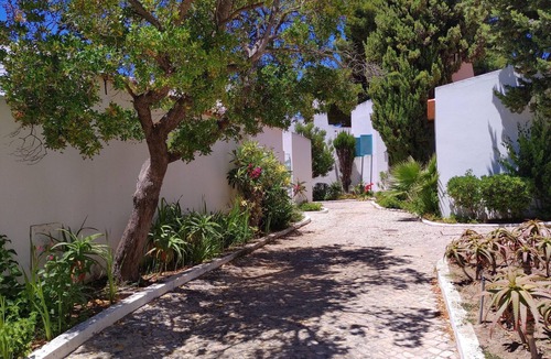 Prainha House | Townhouse with terrace within a holiday complex, Alvor