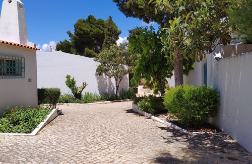 Prainha House | Townhouse with terrace within a holiday complex, Alvor