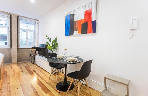 Bonfim Apartment | Trendy Vintage Downtown by LovelyStay