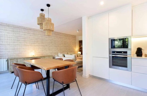 Quinta da Marinha Apartment | Tropical View Cascais - CheckinHome