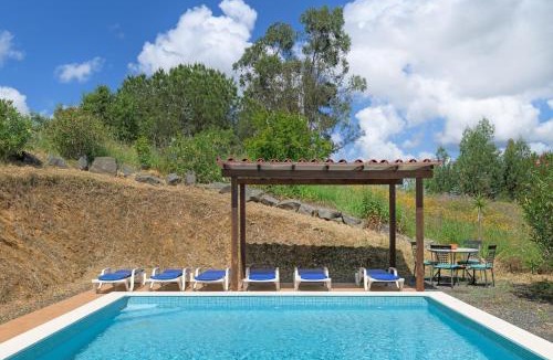 Santiago do Cacem Villa | Turisnmo rural Monte vale pereiro