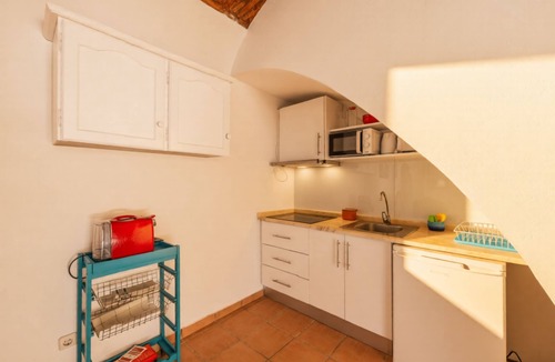 Moncarapacho e Fuseta Apartment | Two bedroom apartment with access to a large shared swimming pool