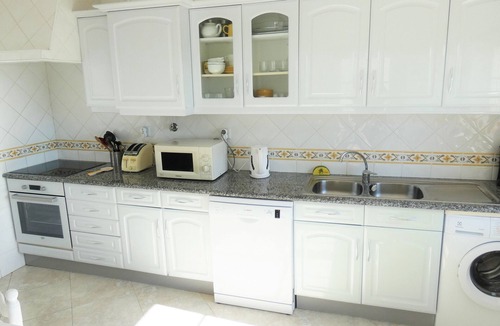 Telheiro Apartment | Two-Bedroom Apartment with Sea View