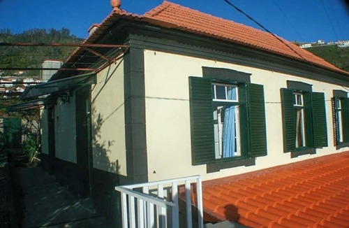 Arco da Calheta Apartment | Typical Farm Apartment, sunny views.