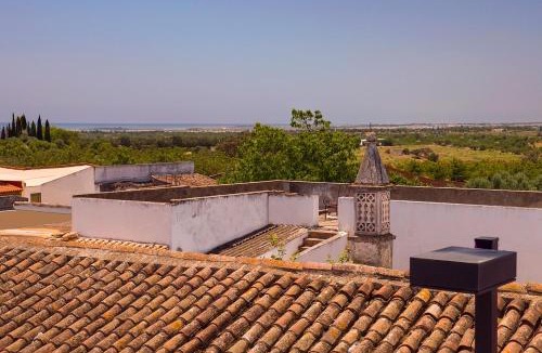 Vila Real Santo Antonio Apartment | Typical Village House with Sea View - Santa Rita