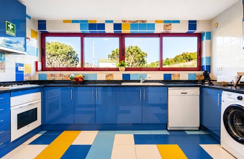 Albufeira Villa | Unique villa w/pool by the Marina