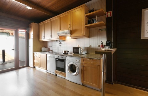 Casais do Rio Apartment | Unique Wooden Cottage