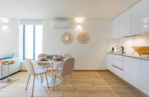 Bonfim Apartment | Urban Style in Bonfim | Porto