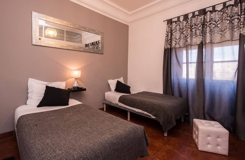 Santa Isabel Hotel | V Dinastia