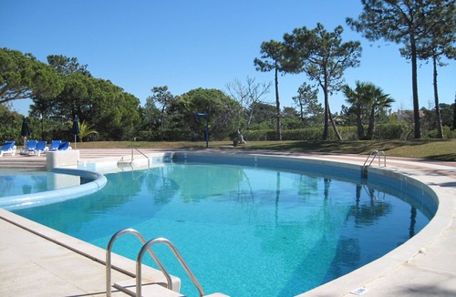 Quinta do Lago Apartment | V200 - 1 Bedroom Apartment in Quinta do Lago by Shirley Dunne
