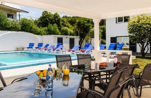Cascais House | Vacation home Vila Violeta in Cascais - 11 persons, 5 bedrooms