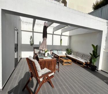 Corroios Villa | Valadares Pool Villa