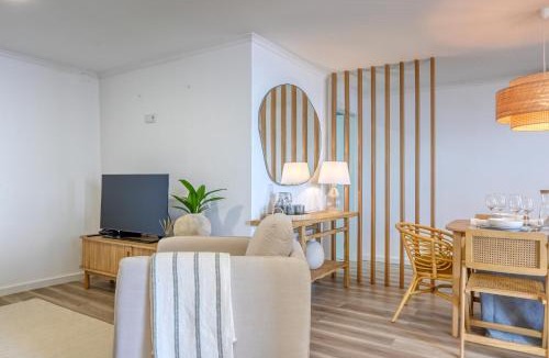 Estrela da Calheta Apartment | Vale dos Amores, a Home in Madeira