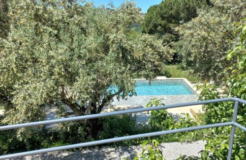 Santa Maria da Devesa Apartment | Vervide- Overlooking Natural Park and Castle