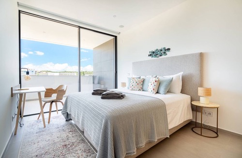 Telheiro Apartment | Vibrant Marina Luxury Apartment in Lagos