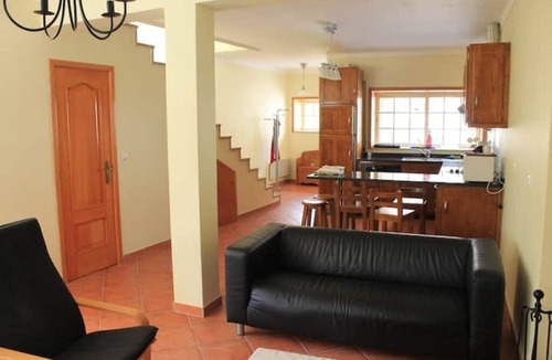 Arnozela Villa | VILA ARNOZELA (complete house)