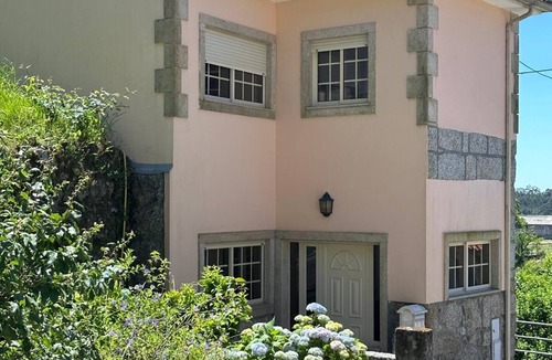 Arnozela Villa | VILA ARNOZELA (complete house)