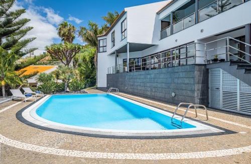 Sao Goncalo Villa | Vila Crerital - By Wehost