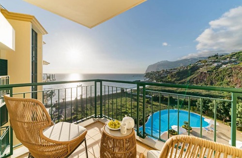 Sao Martinho Apartment | Vila Formosa I by An Island Apart