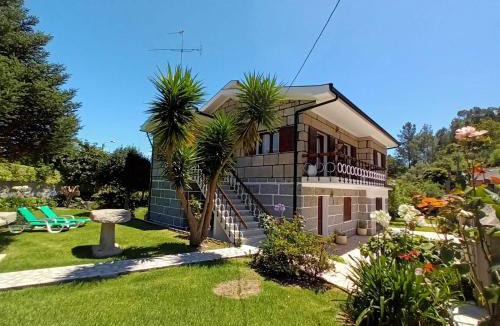 Bouro House | VILA GUIA in Valdreu