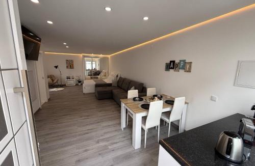 Nazare Villa | Vila Melo